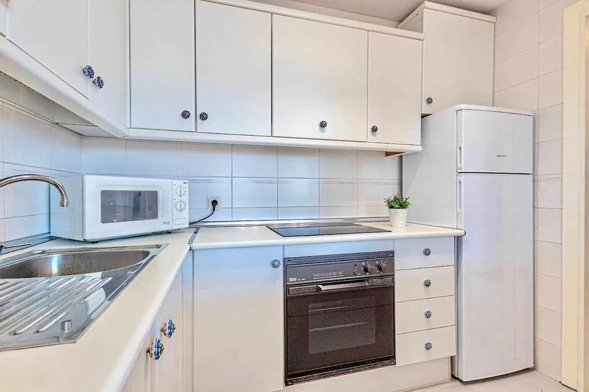797 Holiday Rentals - Amplio Piso Para 4 En El Centro De Arroyo De La Miel Benalmadena 0*,  Spain