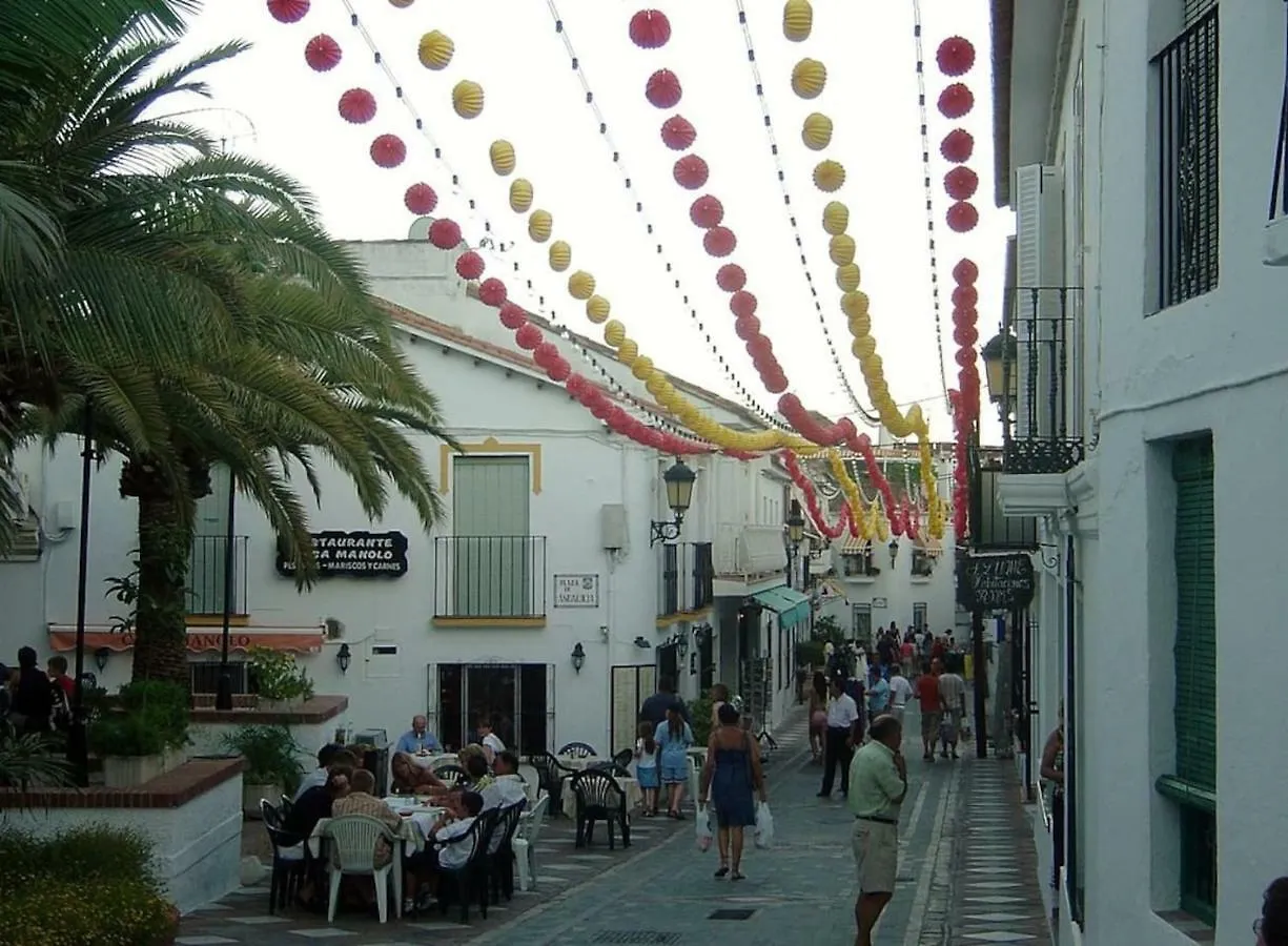 797 Holiday Rentals - Amplio Piso Para 4 En El Centro De Arroyo De La Miel Benalmadena Spain