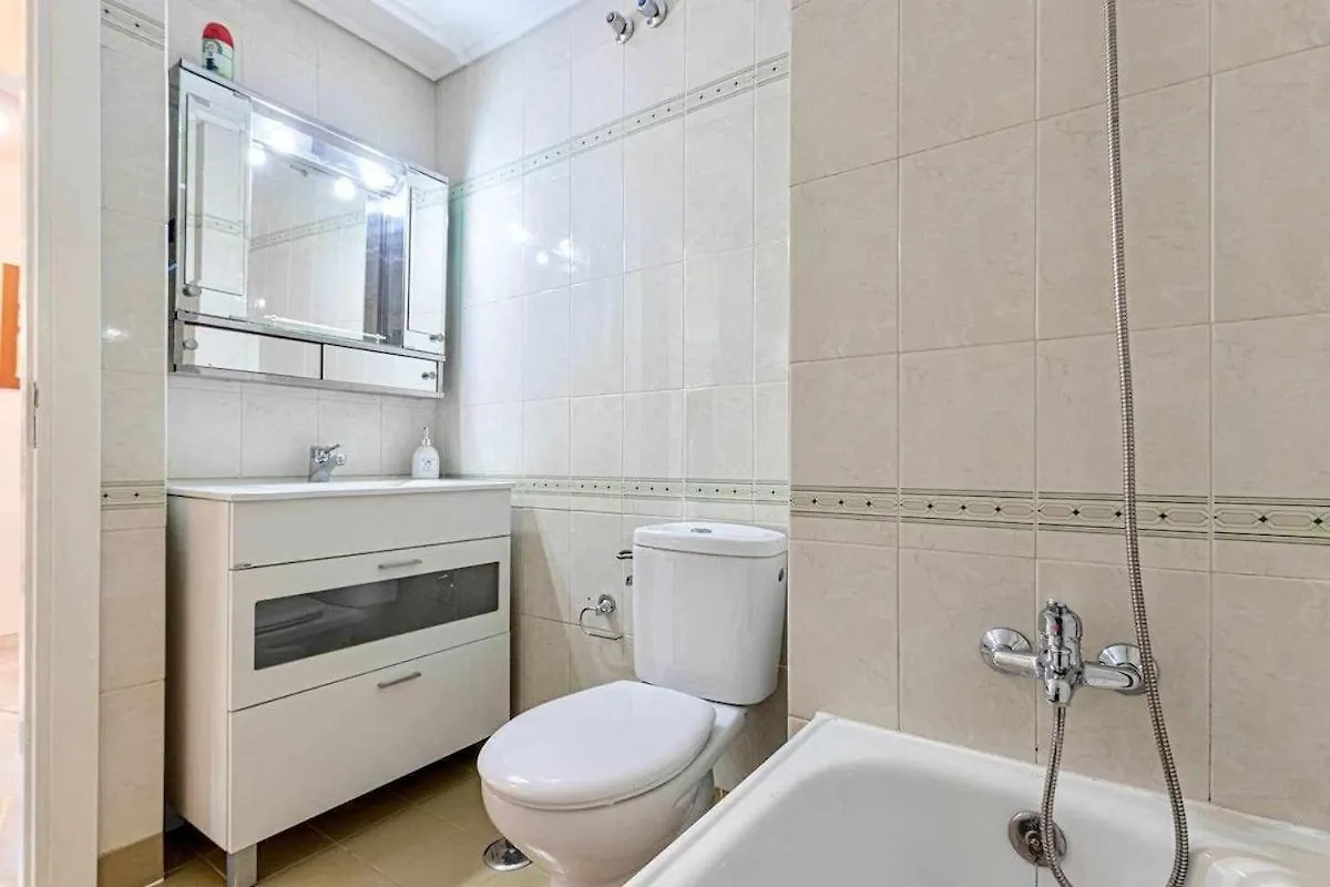 797 Holiday Rentals - Amplio Piso Para 4 En El Centro De Arroyo De La Miel 贝纳尔马德纳 公寓